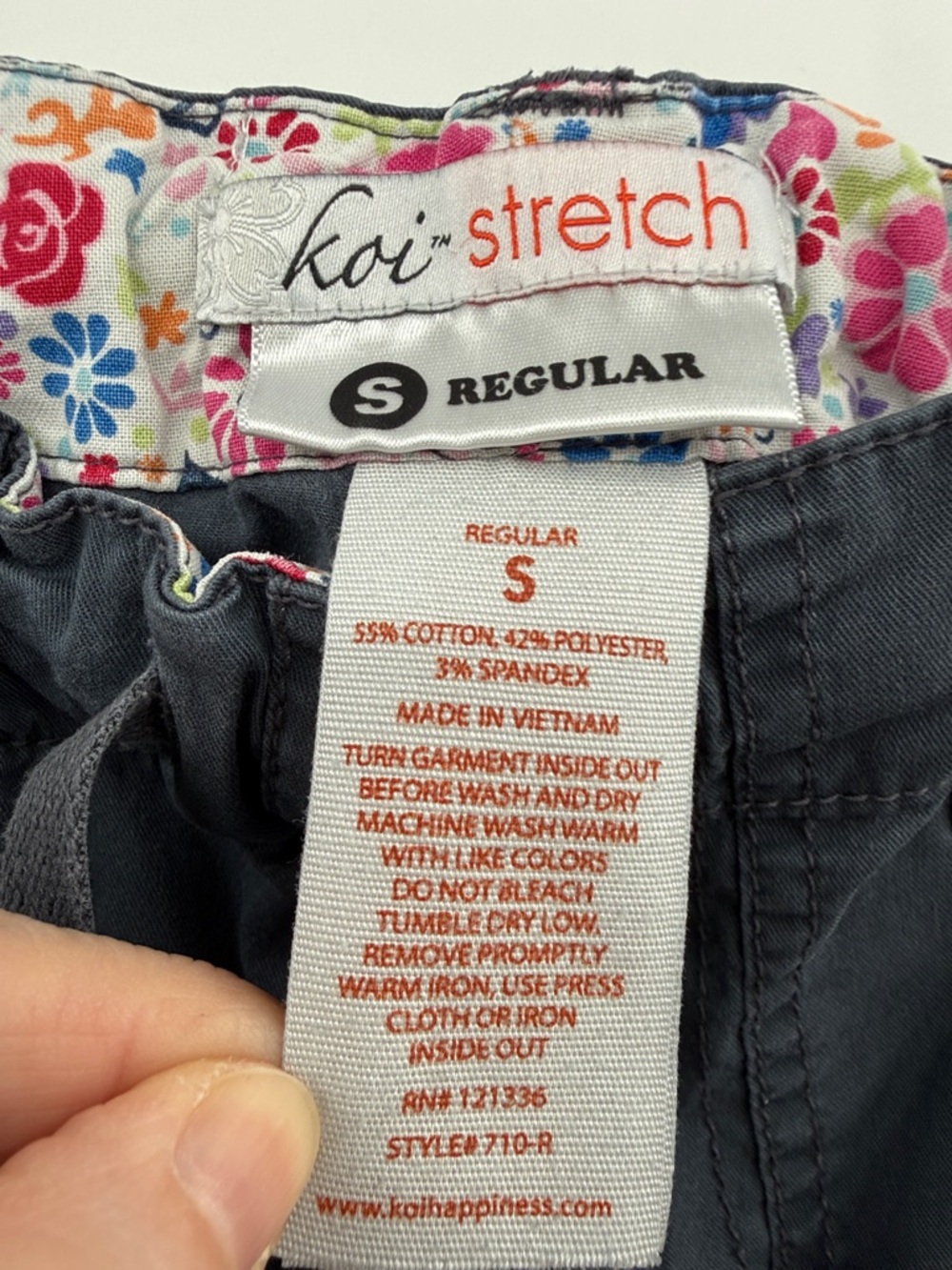 koi STRETCH Lindsey Women's 8-Pocket Low-Rise Scrub Pants Size S Navy Regular - Picture 7 of 10